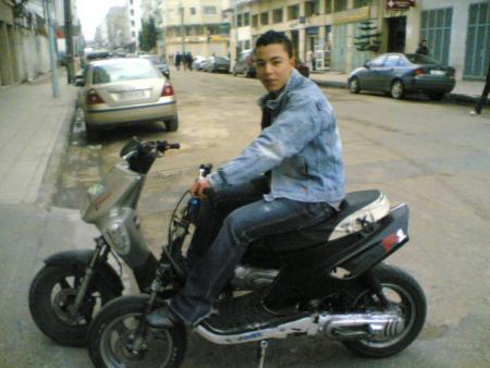 c mon scoot : taxi